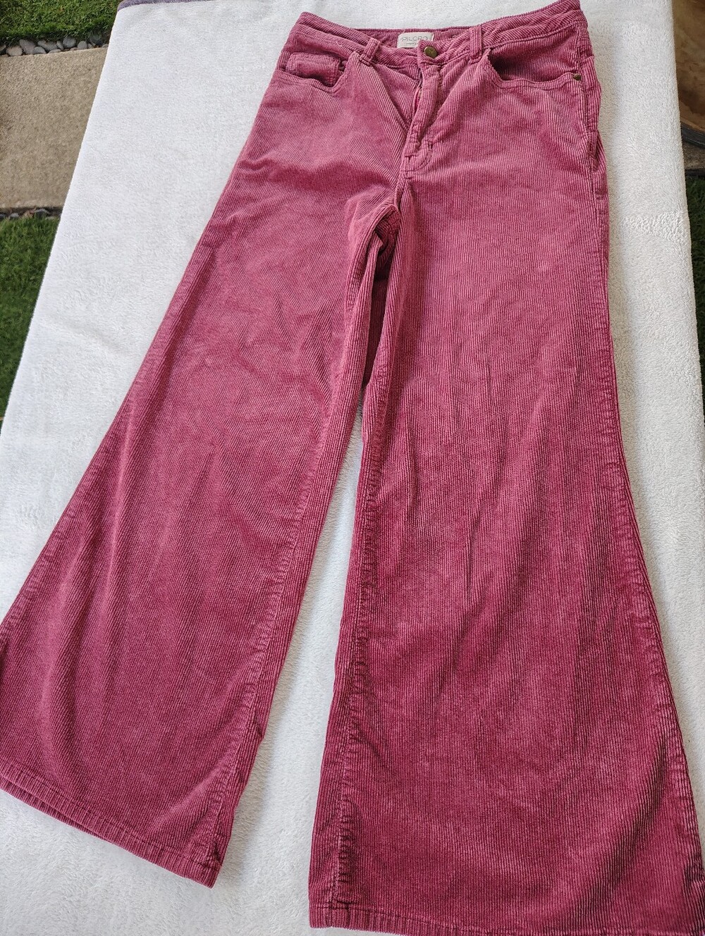 Pilcro womens Wide-Leg Corduroy Jeans in Dusty Rose